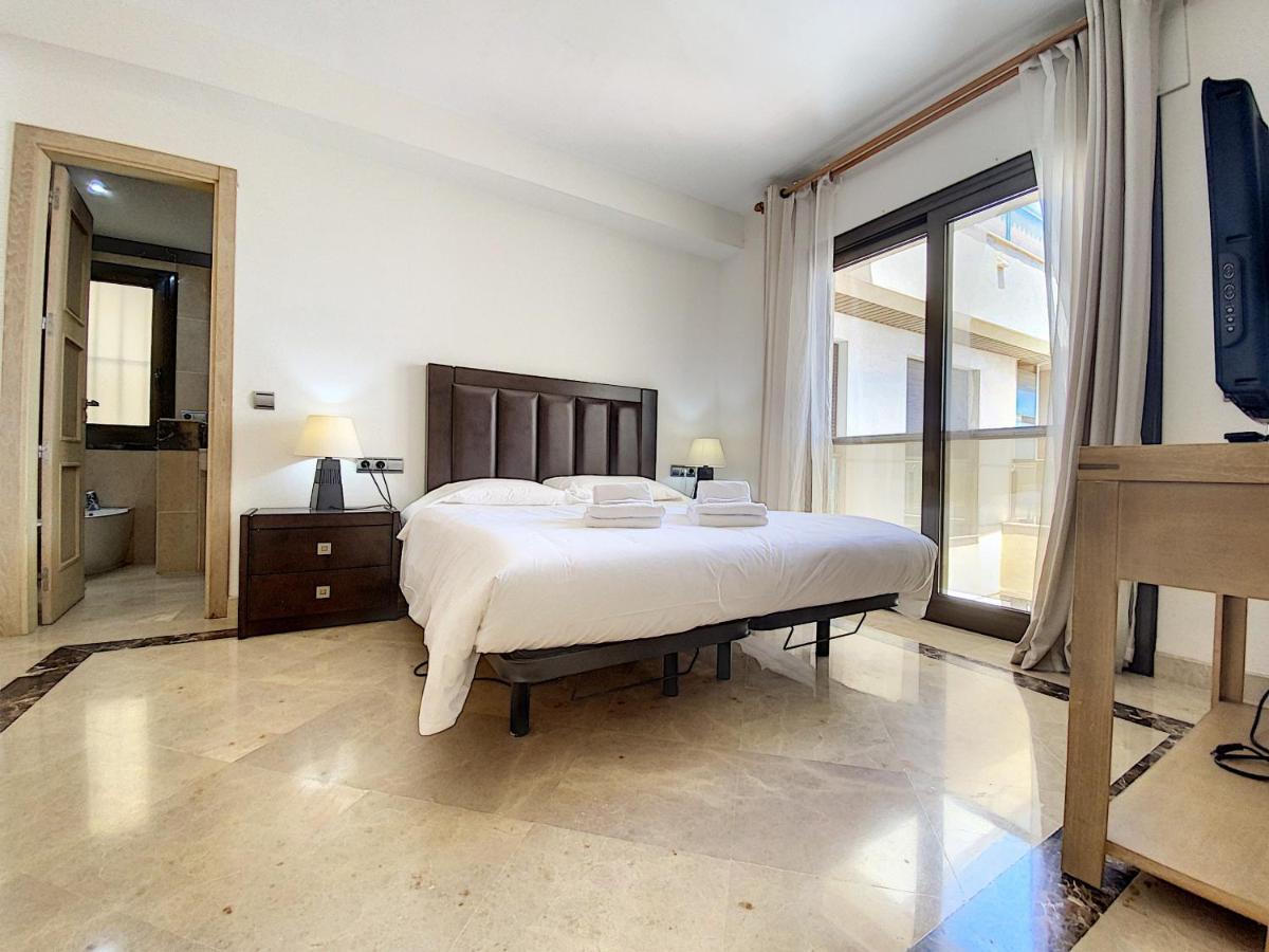 Lovely Apartment With Pool & Sea Views - Marina Del Castillo 2129 Manilva Εξωτερικό φωτογραφία