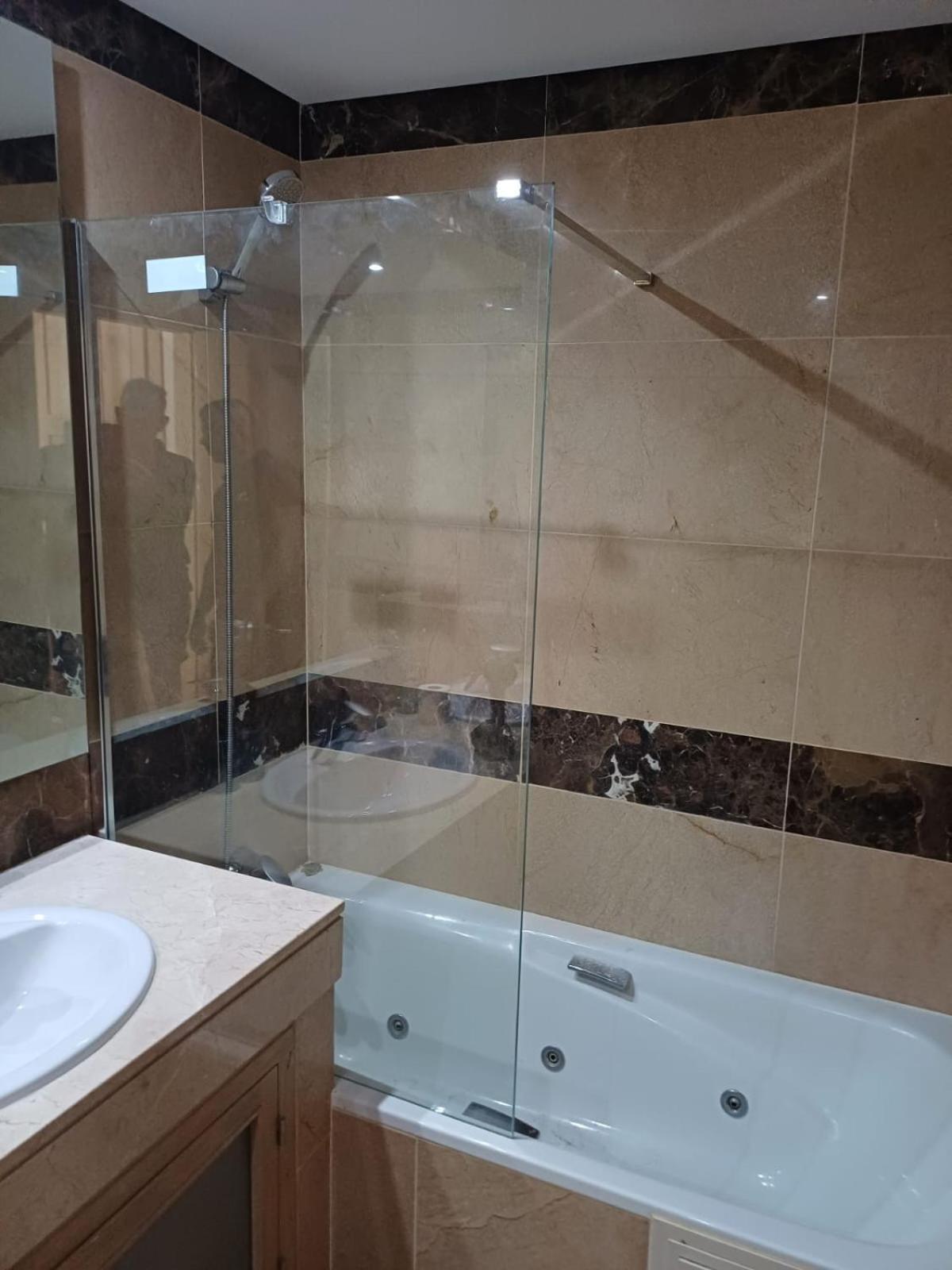Lovely Apartment With Pool & Sea Views - Marina Del Castillo 2129 Manilva Εξωτερικό φωτογραφία